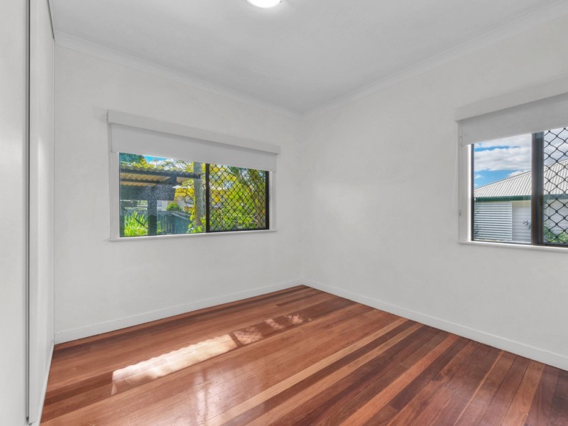 6 Handcroft Street, Wavell Heights QLD 4012