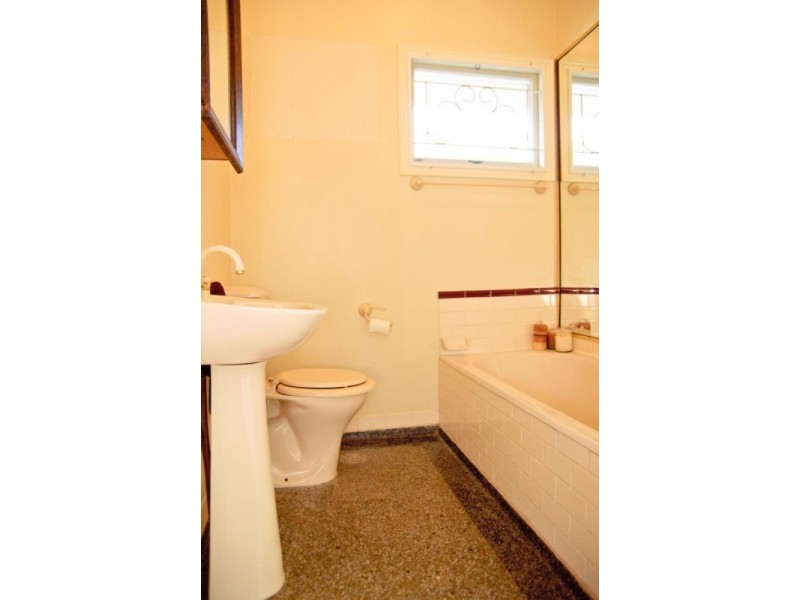 186 Rode Road, Wavell Heights QLD 4012