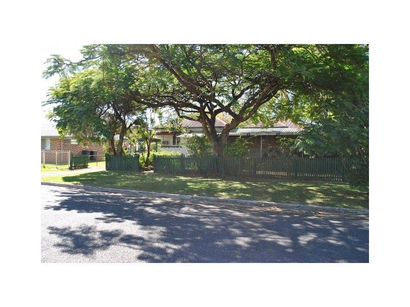 10 Meredith Street, Banyo QLD 4014