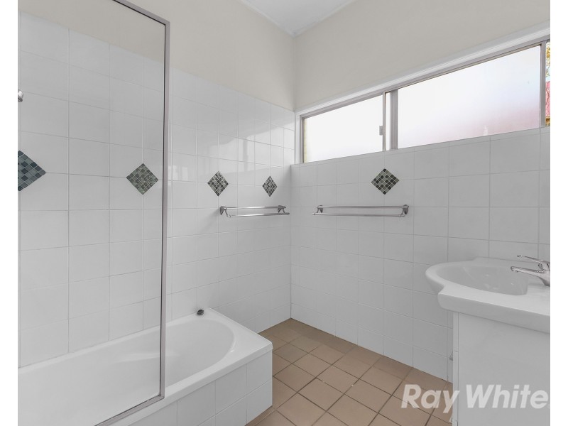 60 Noble Street, Clayfield QLD 4011