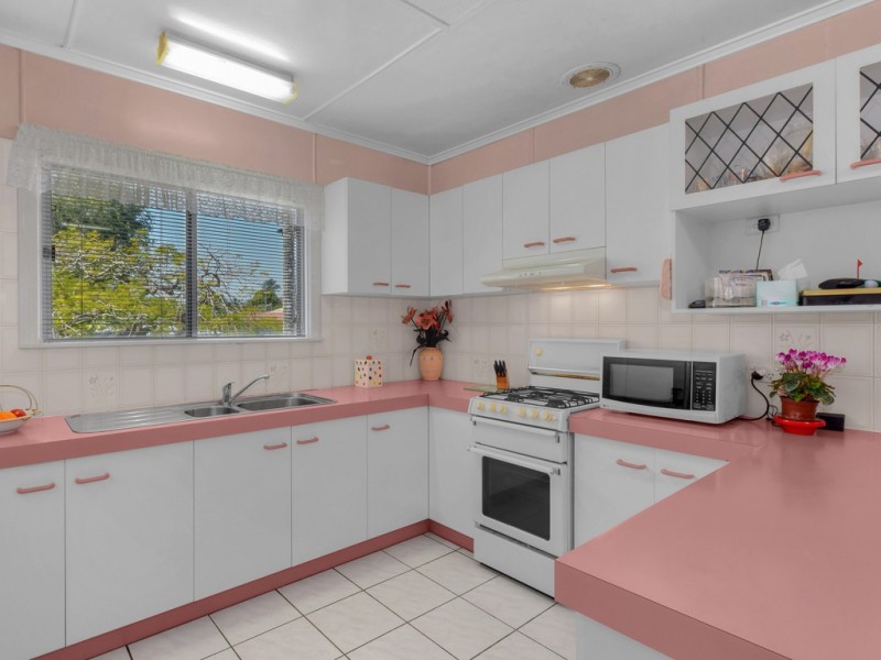 18 Norwich Street, Wavell Heights QLD 4012