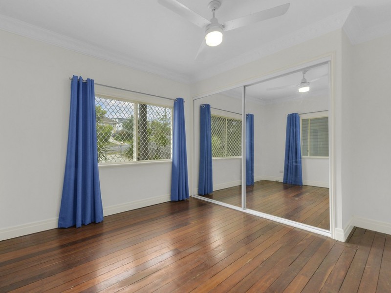 249 Edinburgh Castle Road, Wavell Heights QLD 4012