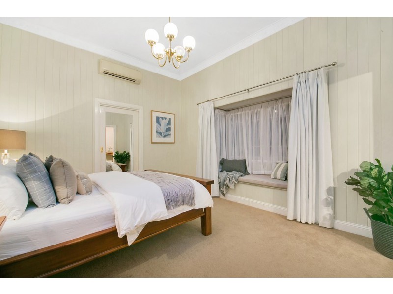 27 Hopetoun Street, Ascot QLD 4007