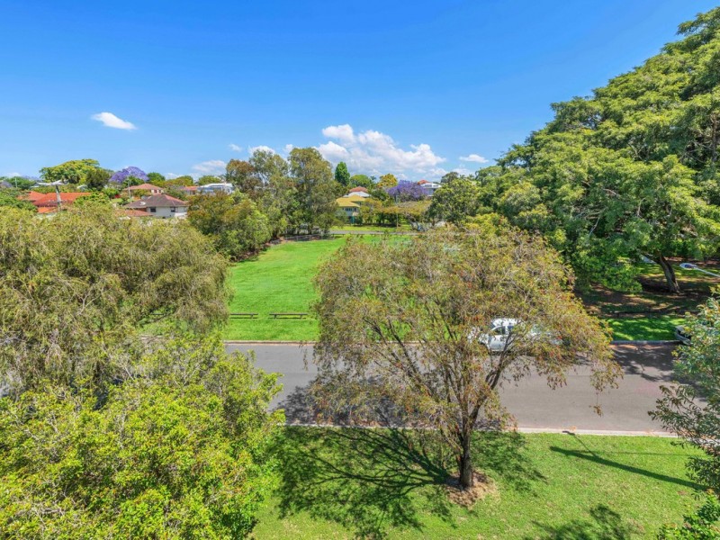 38 BILSEN ROAD, Wavell Heights QLD 4012
