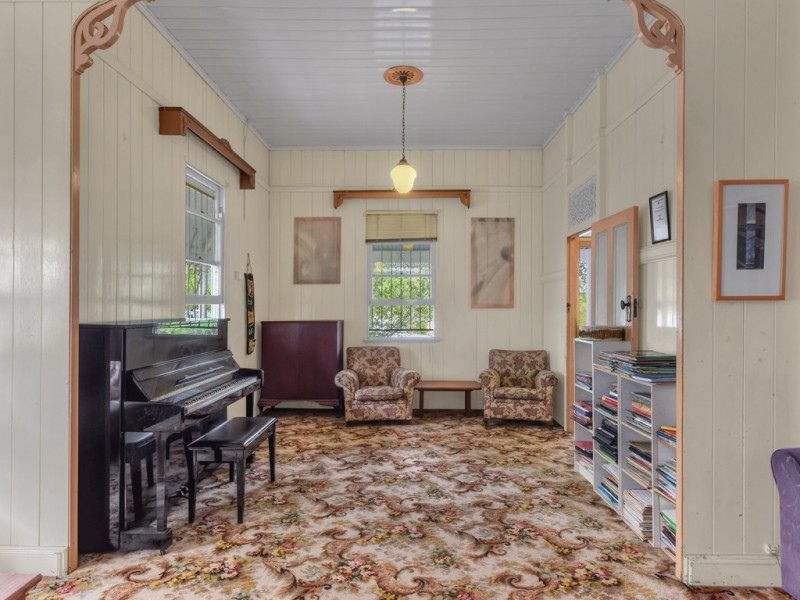 30 Lindon Street, Dutton Park QLD 4102