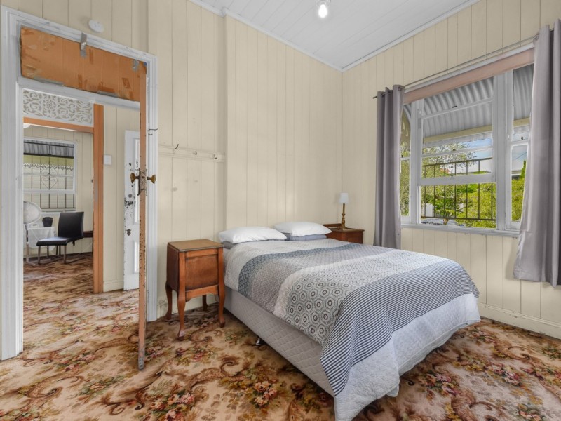 30 Lindon Street, Dutton Park QLD 4102