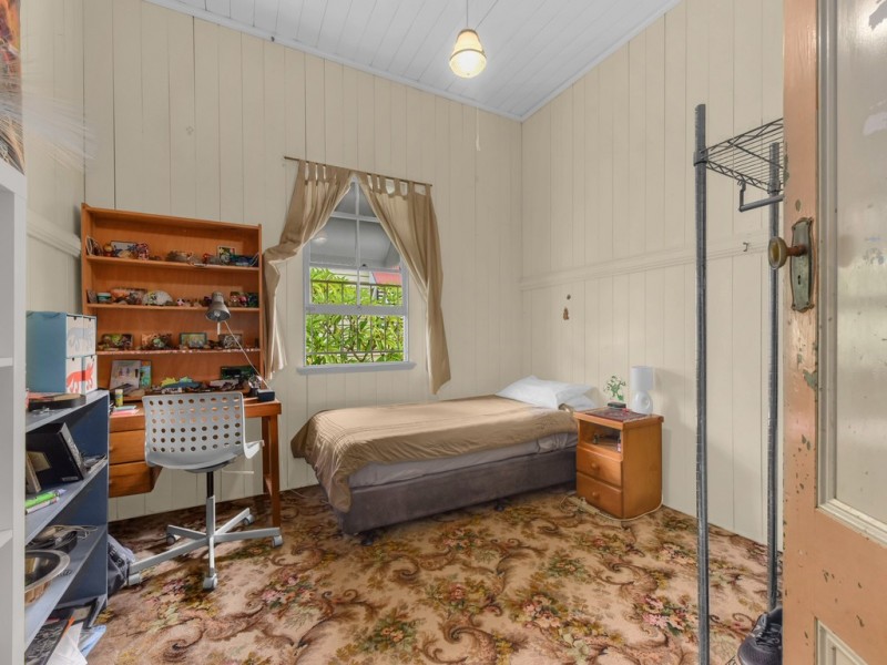 30 Lindon Street, Dutton Park QLD 4102