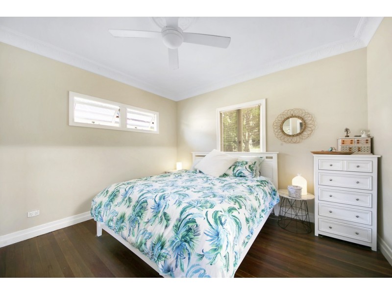 4 Pedley Street, Wavell Heights QLD 4012