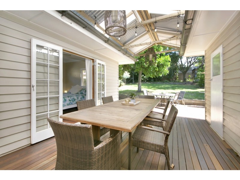 4 Pedley Street, Wavell Heights QLD 4012