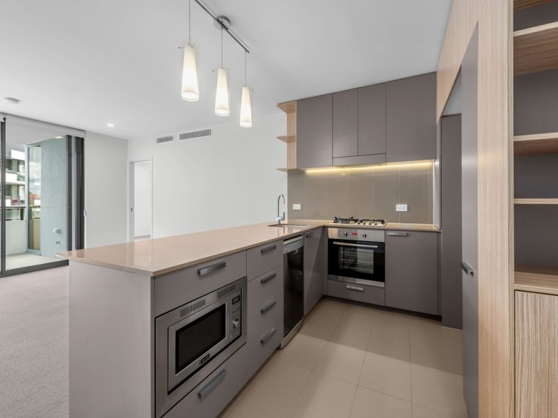 813/16 Aspinall Street, Nundah QLD 4012