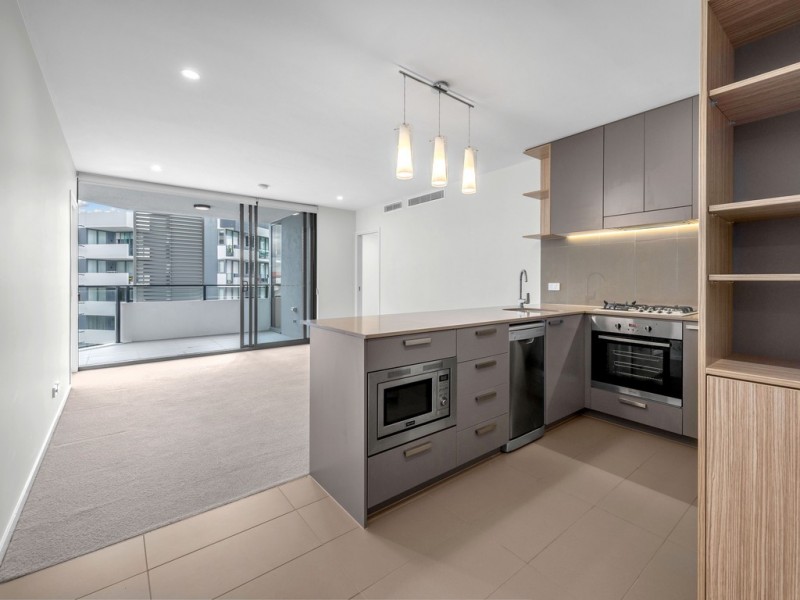 813/16 Aspinall Street, Nundah QLD 4012