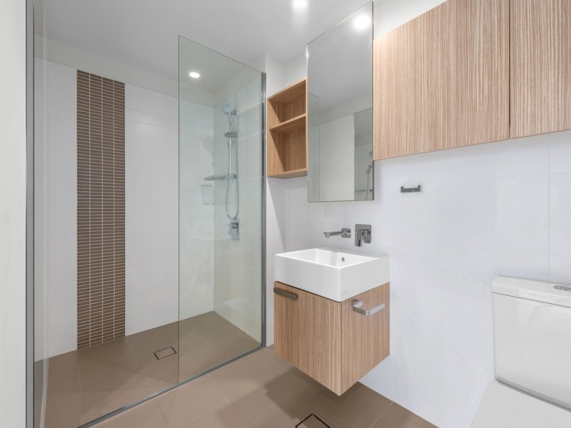 813/16 Aspinall Street, Nundah QLD 4012