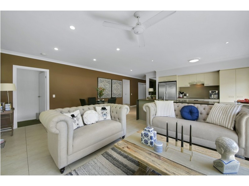 9 Griffin Place, Nudgee QLD 4014