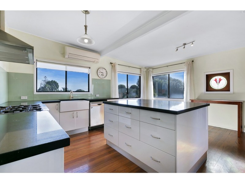 16 OVERLEA STREET, Nudgee QLD 4014