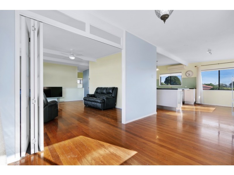 16 OVERLEA STREET, Nudgee QLD 4014