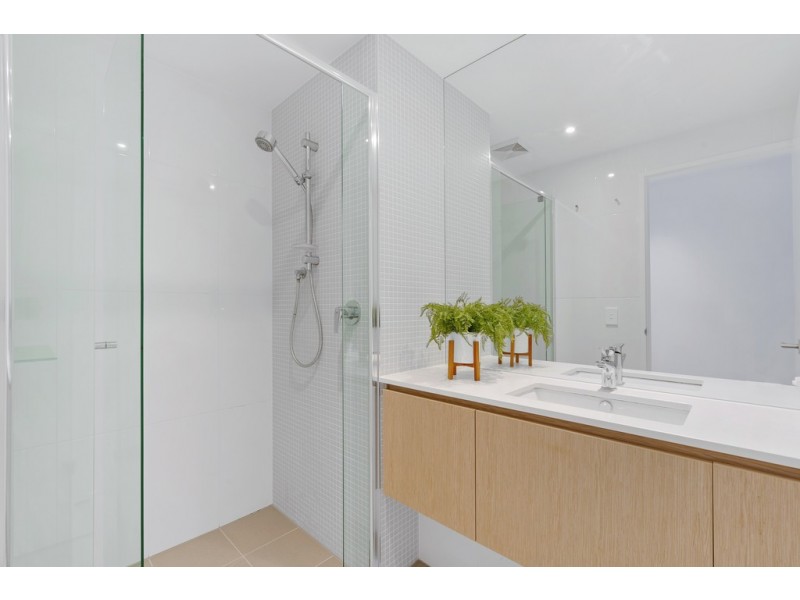 3311/126 PARKSIDE CIRCUIT, Hamilton QLD 4007