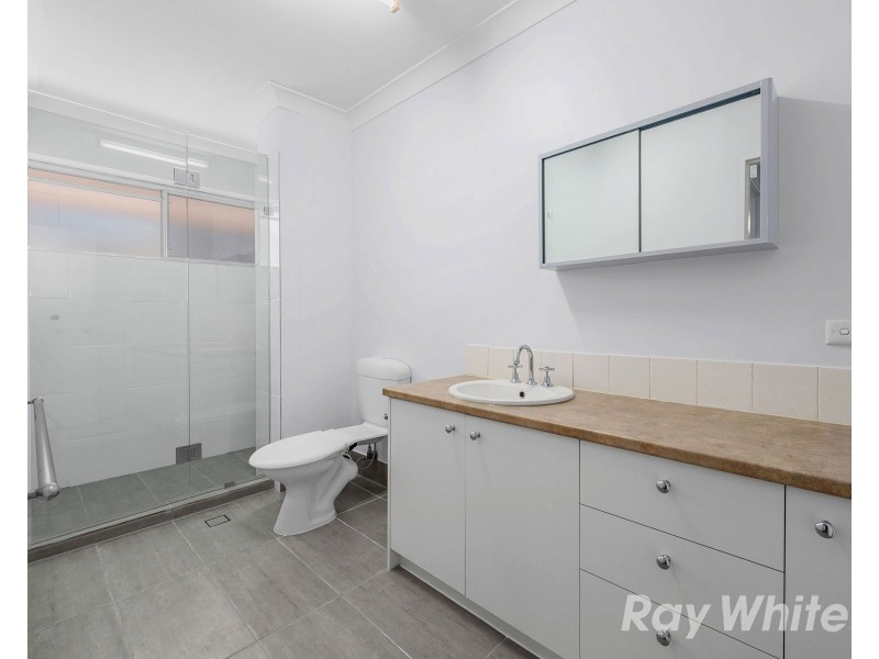 4/125 Flower Street, Northgate QLD 4013