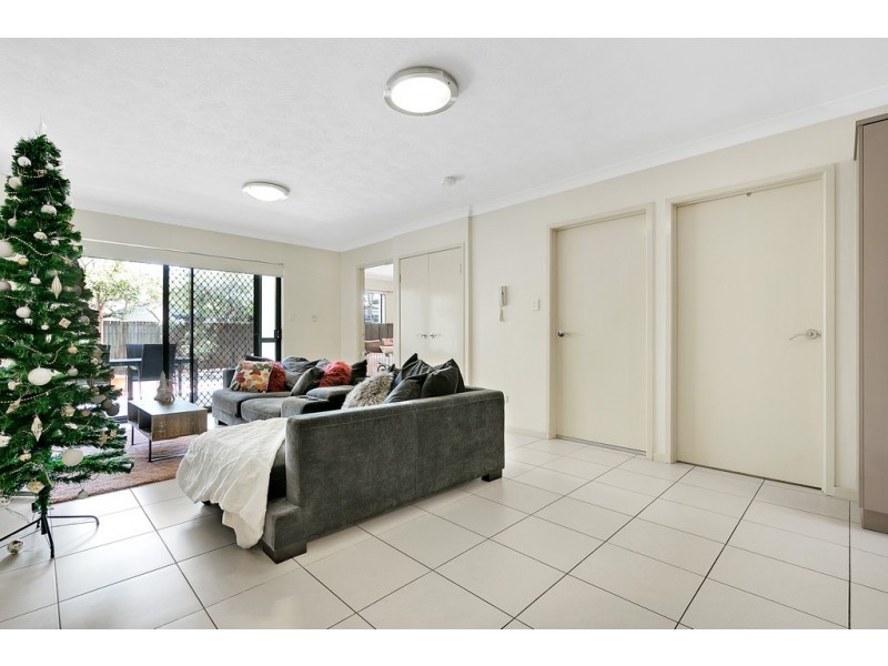 2/130 YORK STREET, Nundah QLD 4012