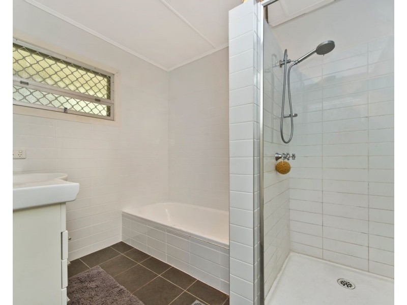 2319 Sandgate Road, Boondall QLD 4034