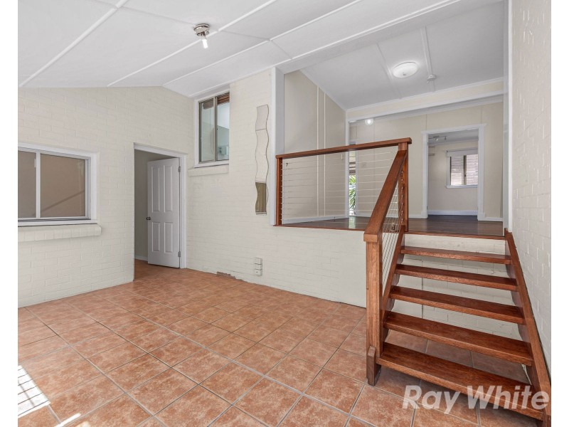 2 Glen Kedron Lane, Kedron QLD 4031