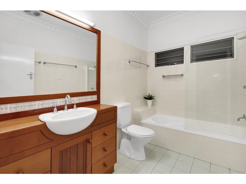 38 CAREW STREET, Nundah QLD 4012