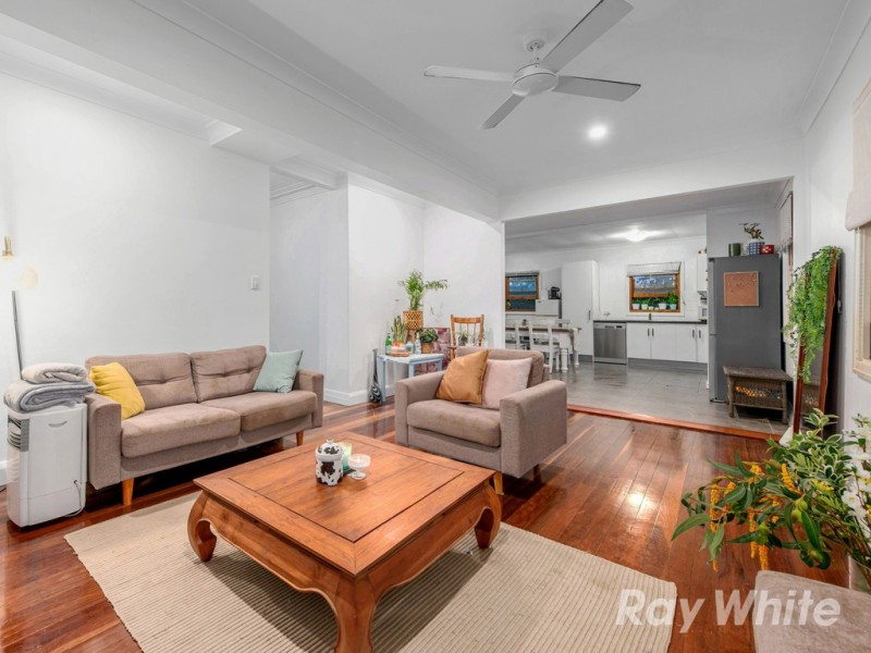 4 Chesterfield Street, Wavell Heights QLD 4012