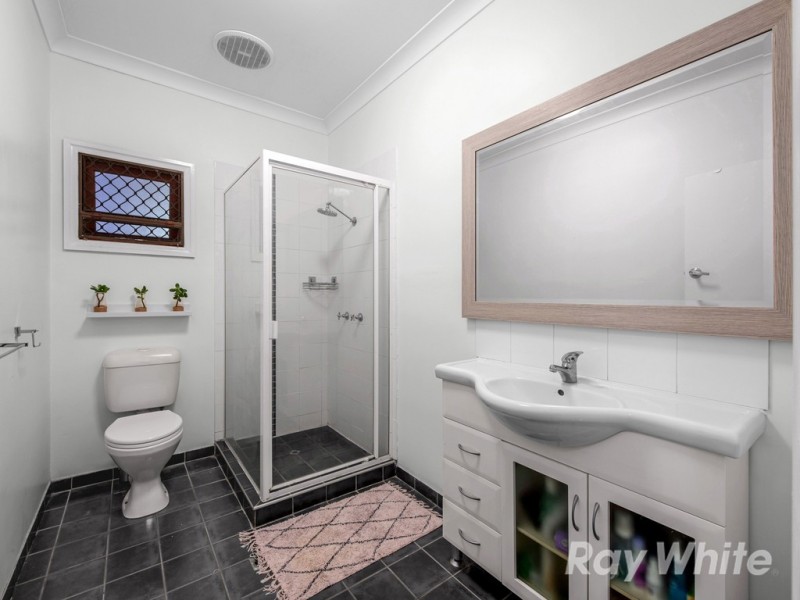 4 Chesterfield Street, Wavell Heights QLD 4012