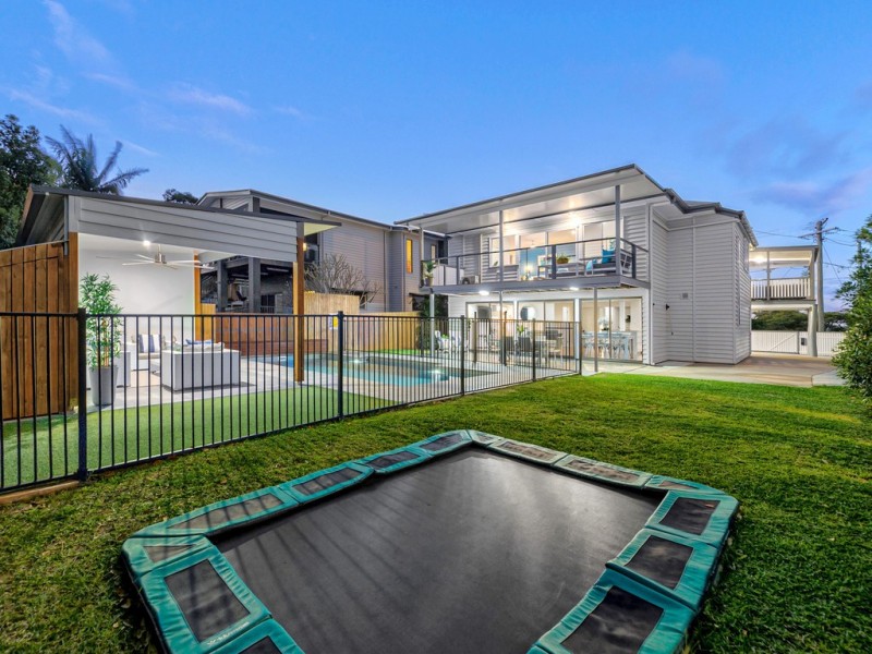 32 Highcrest Avenue, Wavell Heights QLD 4012