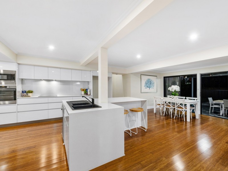 32 Highcrest Avenue, Wavell Heights QLD 4012