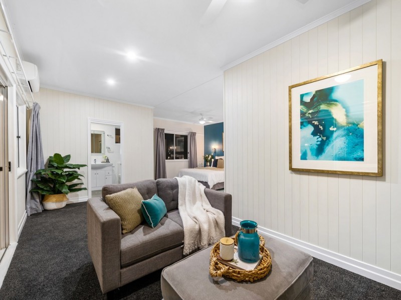 32 Highcrest Avenue, Wavell Heights QLD 4012