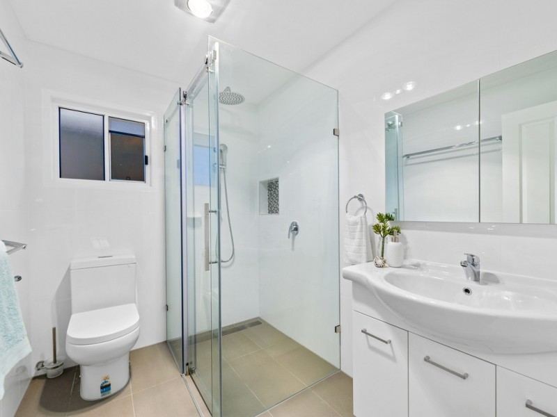 32 Highcrest Avenue, Wavell Heights QLD 4012