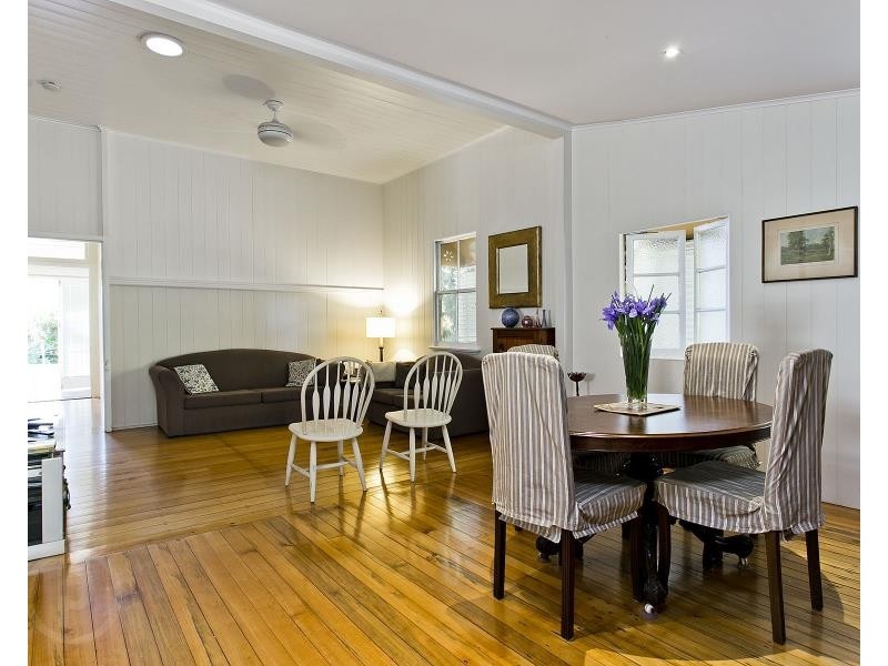 28 Buckland Road, Nundah QLD 4012