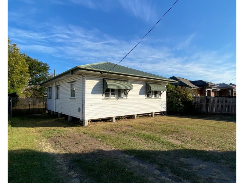 11 WALTER STREET, Virginia QLD 4014
