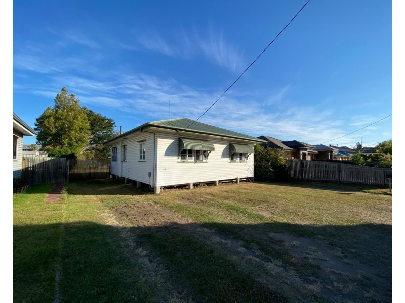 11 WALTER STREET, Virginia QLD 4014