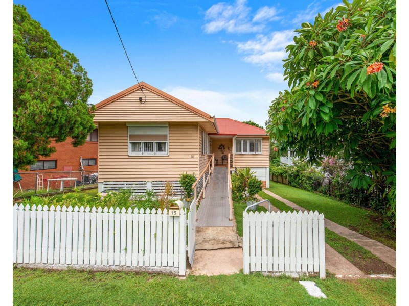 15 Leslie Street, Nundah QLD 4012