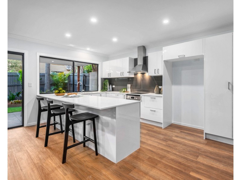 2/886 Sandgate Road, Clayfield QLD 4011