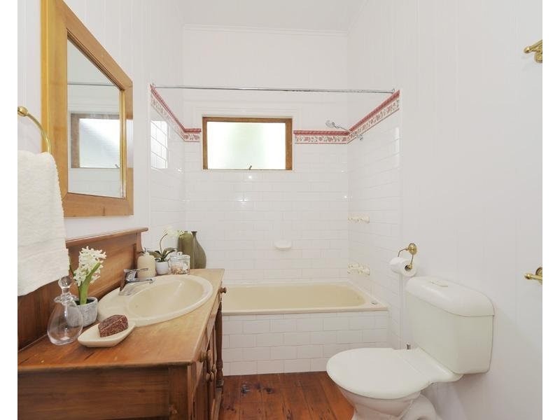 30 Camden Street, Albion QLD 4010