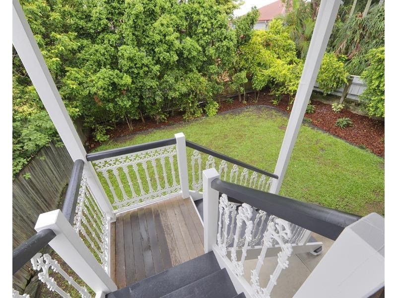 30 Camden Street, Albion QLD 4010