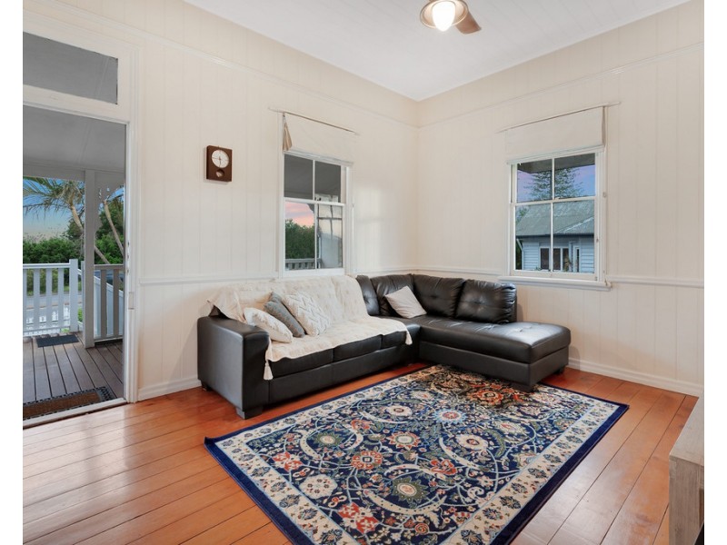 1524 SANDGATE ROAD, Nundah QLD 4012