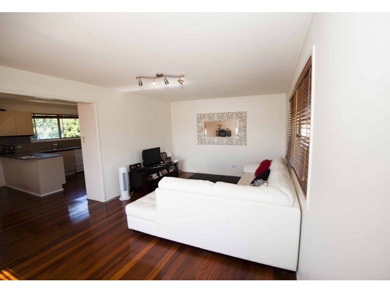 81 Bayview Terrace, Wavell Heights QLD 4012