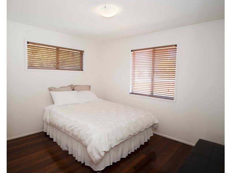 81 Bayview Terrace, Wavell Heights QLD 4012