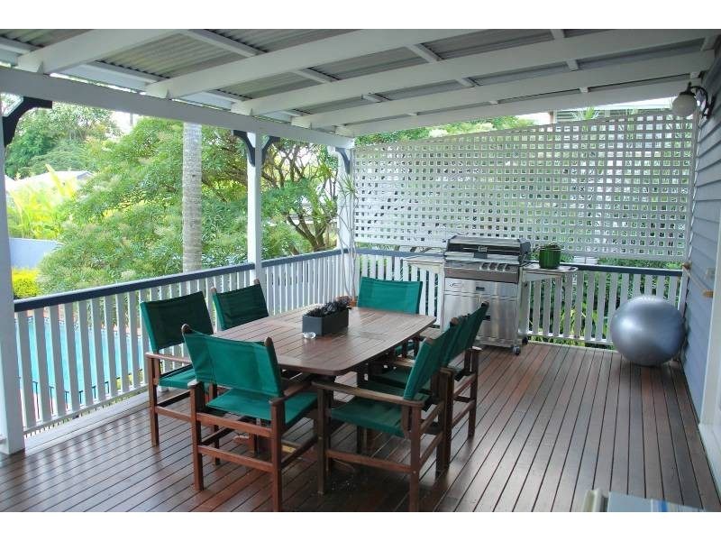 4 Derby Street, Hendra QLD 4011