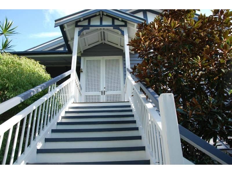 4 Derby Street, Hendra QLD 4011