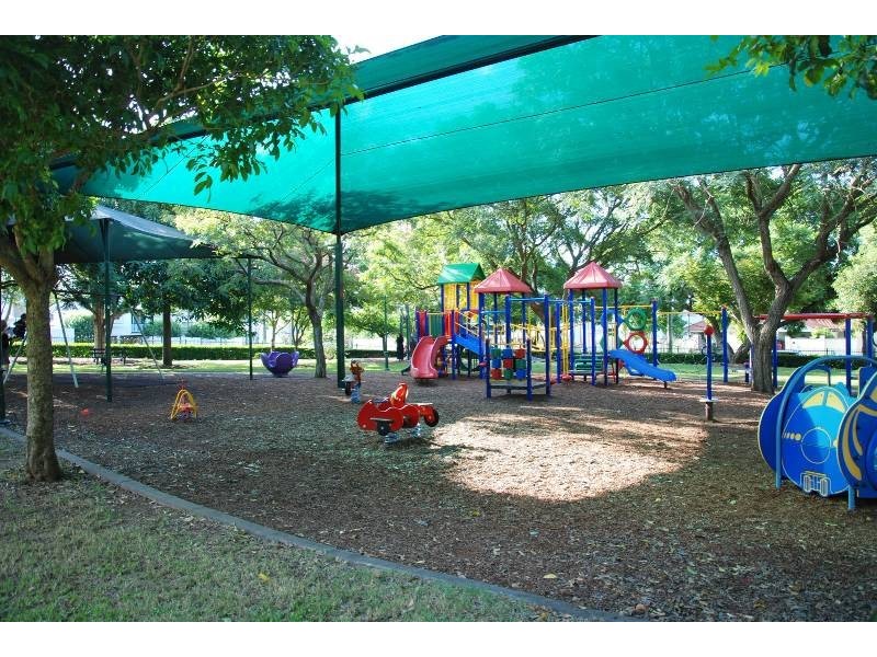 4 Derby Street, Hendra QLD 4011