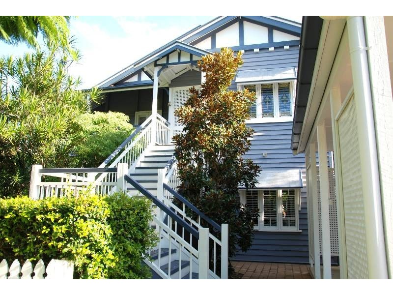 4 Derby Street, Hendra QLD 4011