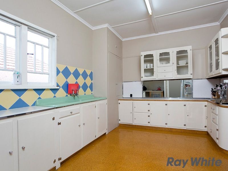 21 Barker Street, Wavell Heights QLD 4012