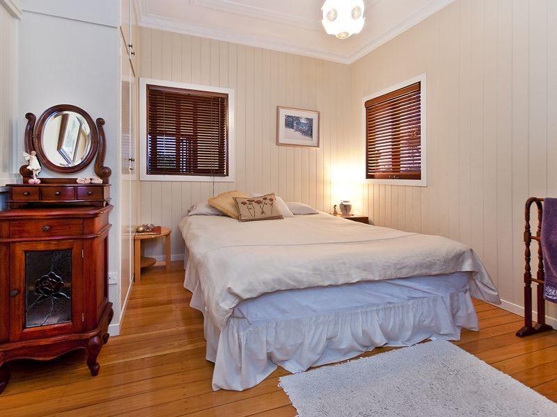 138 Rode Road, Wavell Heights QLD 4012