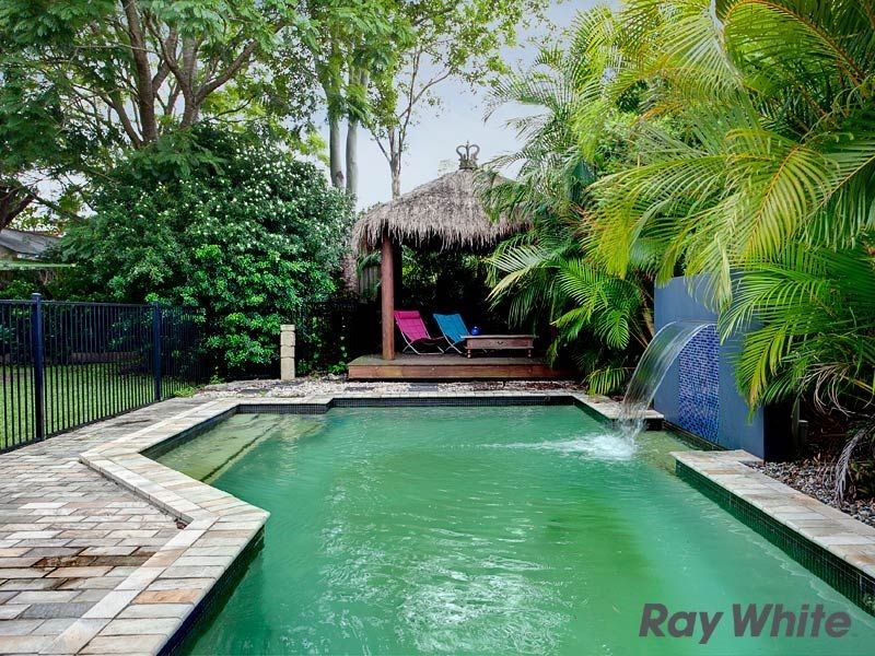 71 Lodge Road, Wooloowin QLD 4030