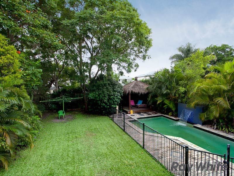 71 Lodge Road, Wooloowin QLD 4030