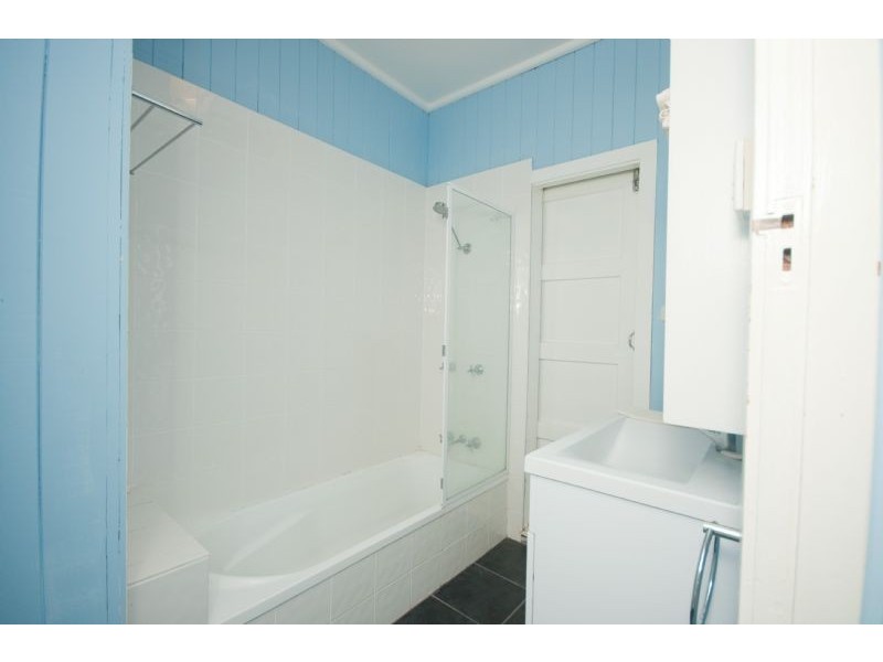 27 Dalrymple Street, Wilston QLD 4051